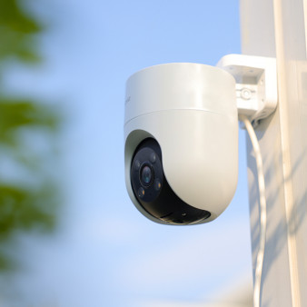 CS-H8c (3MP, PoE) EZVIZ Поворотная IP-камера, 4мм, 3Мп, микрофон+динамик, MicroSD, ИК